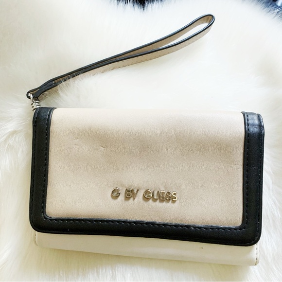 G by Guess Two Tone Vegan Leather Wristlet Wallet - Picture 1 of 6